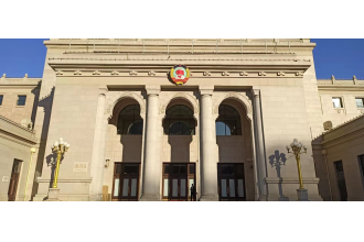 政協(xié)全國委員會(huì)的垃圾桶采購選擇