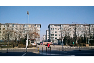 美天環(huán)保垃圾桶來(lái)到翰文苑小區(qū)