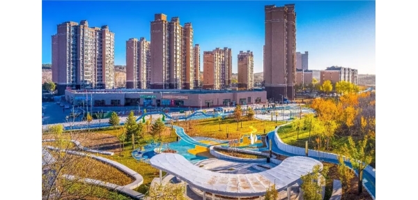 便民新舉措！阿勒騰席熱鎮(zhèn)"環(huán)保椅"上線 打造城市會客廳新風(fēng)景